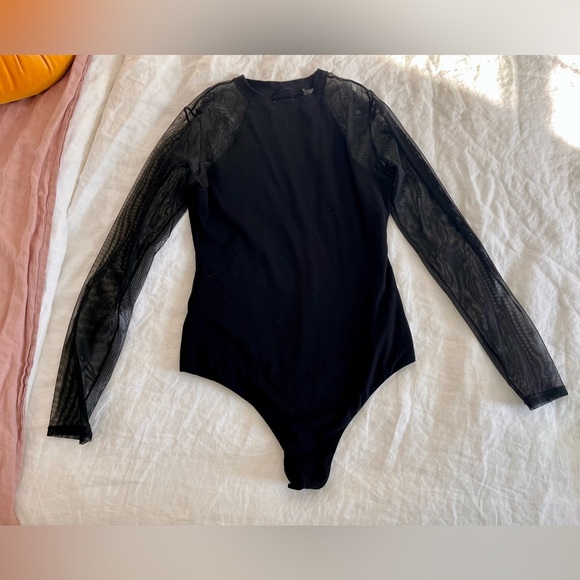 ❌SOLD Mesh Long Sleeve Bodysuit - Picture 4 of 9